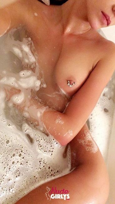 Homemade babe tits 18+ bath selfshot Tumblr